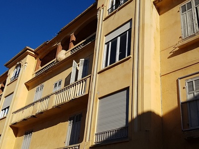 St Tropez - Expert. immeuble - Banque