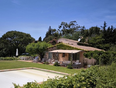 St Tropez - Demande groupe bancaire